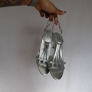 FIONI Clothing Silver Strappy Slingback Heels